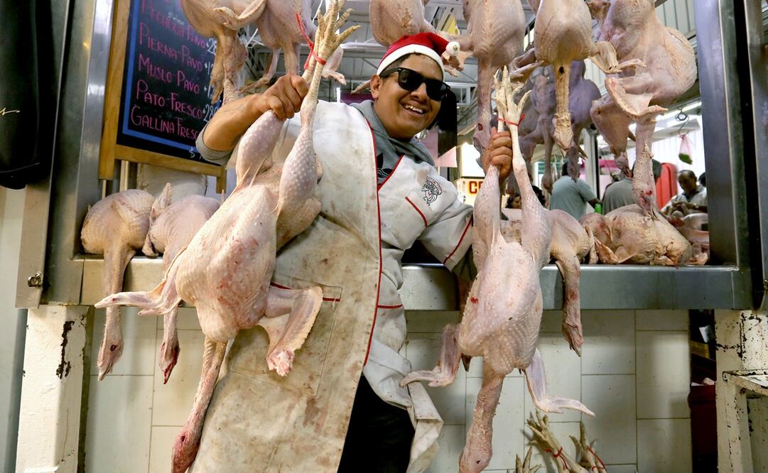 Aspectos del mercado de San Juan días previos a la navidad. Foto: Diego Prado