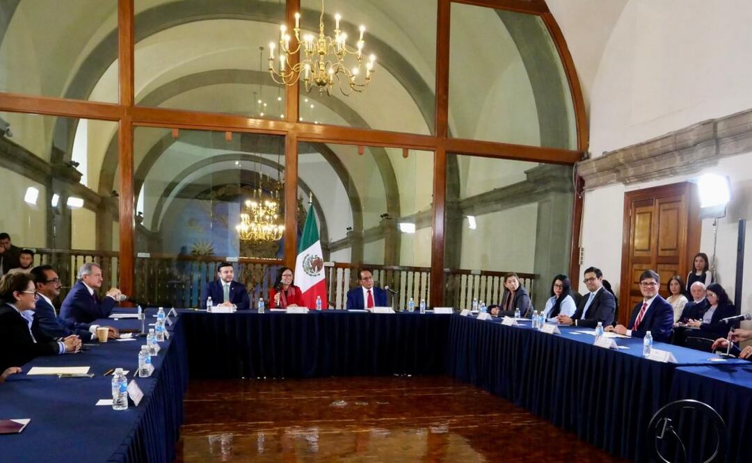 Esta tarde, tomaron posesión nuevos titulares de Conalep y Conocer. Foto: Especial