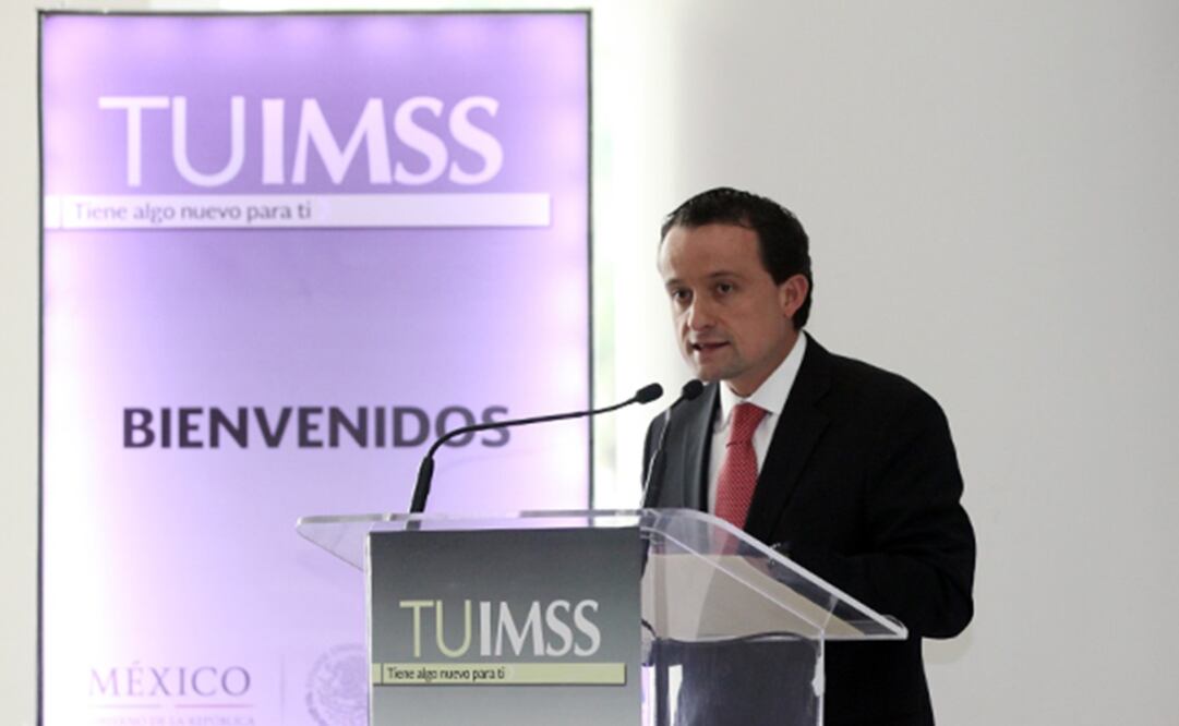El director del IMSS, Mikel Arriola, presentó la revista digital e impresa "TU IMSS", que difundirá contenidos en materia de de salud, prevención, capacitación y seguridad social. /Especial