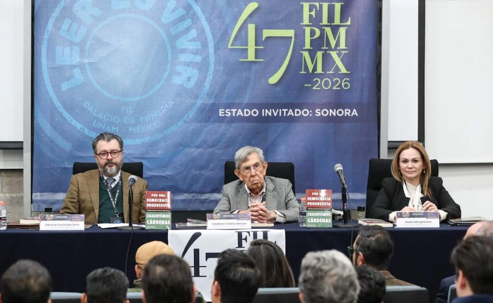 Cuauhtémoc Cárdenas Solórzano, ingeniero civil, exsenador de la República y presidente de la Fundación para la Democracia, durante la presentación de su libro “Por una democracia progresista” en la FIL Minería este 24 de febrero de 2026. Foto: Especial