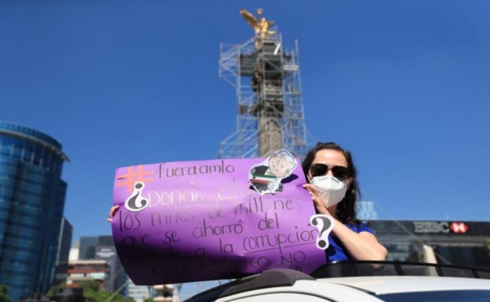 Automovilistas protestan por políticas de AMLO sobre Paseo de la Reforma