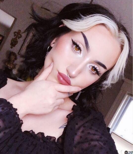 Pelo a la Cruella De Vil, el mejor estilo de la temporada