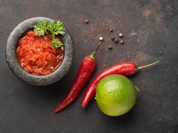 ¿Con qué salsa se acompaña cada tipo de taco?