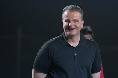 Hacen oficial la salida de Dennis te Kloese