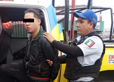 Detienen a joven por tratar de pagar 4 mil pesos con billetes falsos en un Oxxo de NL