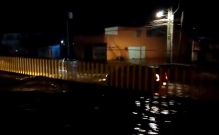 Amanece inundada la México-Puebla tras fuertes lluvias de anoche