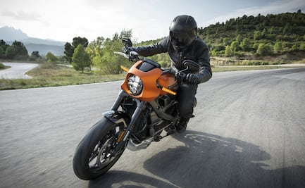 ¿Cada cuánto se debe cambiar el aceite de una moto?