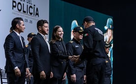Samuel García y Mariana Rodriguez galardonan a elementos de Fuerza Civil Nuevo León; institución cumple 15 años