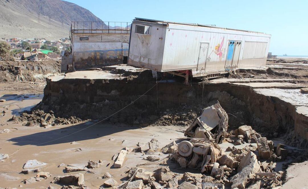 Cuando el aluvión que bajó por el cauce del río Salado inundó con cerca de dos metros de lodo a la parte baja de esta localidad ubicada en la Región de Atacama