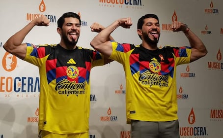 Henry Martín cumple un sueño: ya tiene su figura de cera ¡Y es idéntica al delantero!