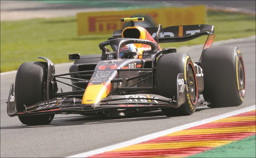 Checo Pérez en el GP de Bélgica - Foto: AP