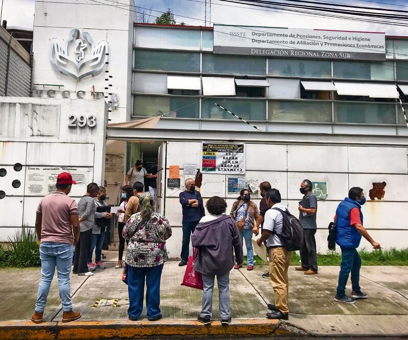 El gasto para pensiones y jubilaciones aumentó de un billón 172 mil millones de pesos a un billón 175 mil millones. Foto: Archivo EL UNIVERSAL 