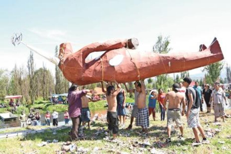 En Sábado Santo se dan golpes en pueblos del país  
