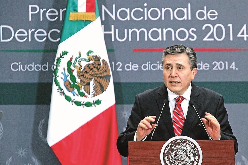 “En la Comisión Nacional de los Derechos Humanos  nos comprometemos a ser un espacio laboral libre de toda forma de discriminación y violencia de género", dijo Luis Raúl González. Foto: Archivo/EL UNIVERSAL