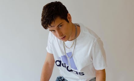 Hijo de Ludwika Paleta estrena romance con una joven actriz