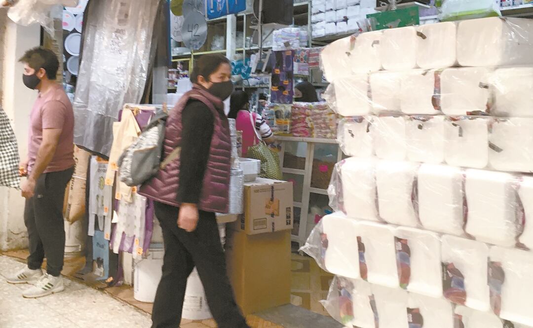 En marzo se podría empezar a multar por el uso de plásticos. Fotos: VALENTE ROSAS. EL UNIVERSAL