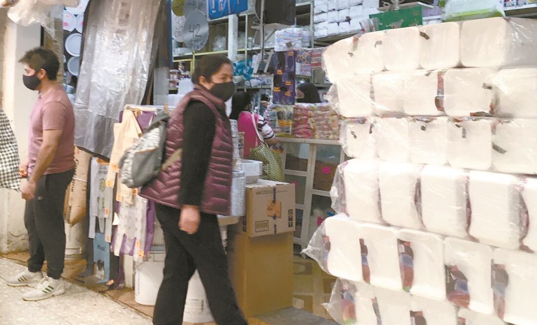 En marzo se podría empezar a multar por el uso de plásticos. Fotos: VALENTE ROSAS. EL UNIVERSAL