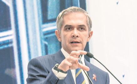 Mancera insistirá en endurecer penas por portación de armas 