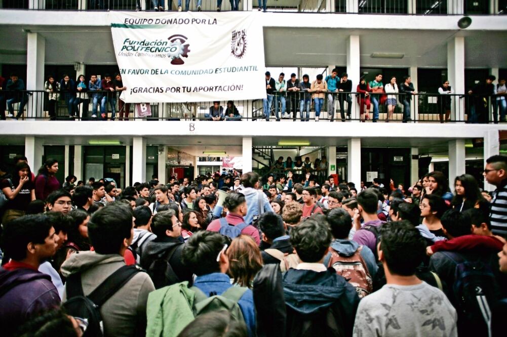 Alumnos decidieron consultar en cada plantel sus exigencias para presentarla s a las autoridades, pero no informaron si antes de eso levantarán sus paros (ARCHIVO EL UNIVERSAL)