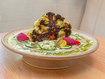 Lunes sin carne: prepara coliflor rostizada