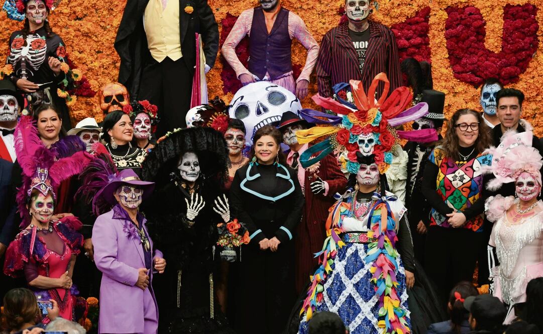 La jefa de gobierno encabezó el evento para dar a conocer las actividades del Día de Muertos. Foto: Diego Simón Sánchez / EL UNIVERSAL