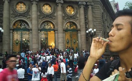 Marchan a favor del uso de la marihuana