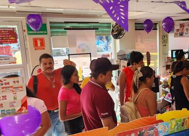 Huracán "Otis": Oxxo reabre primer tienda en Acapulco