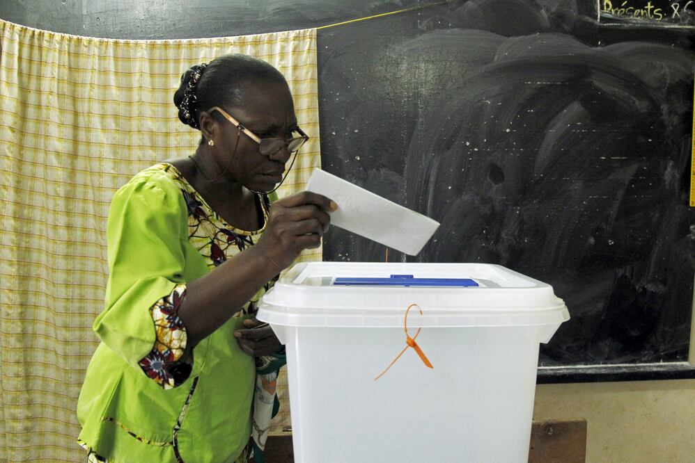 Las casillas electorales abrieron con retraso en buena parte del país debido a la falta de material y de personal (REUTERS)