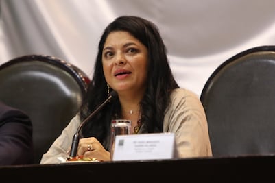 Alejandra Frausto presume el programa de Cultura Comunitaria durante su comparecencia