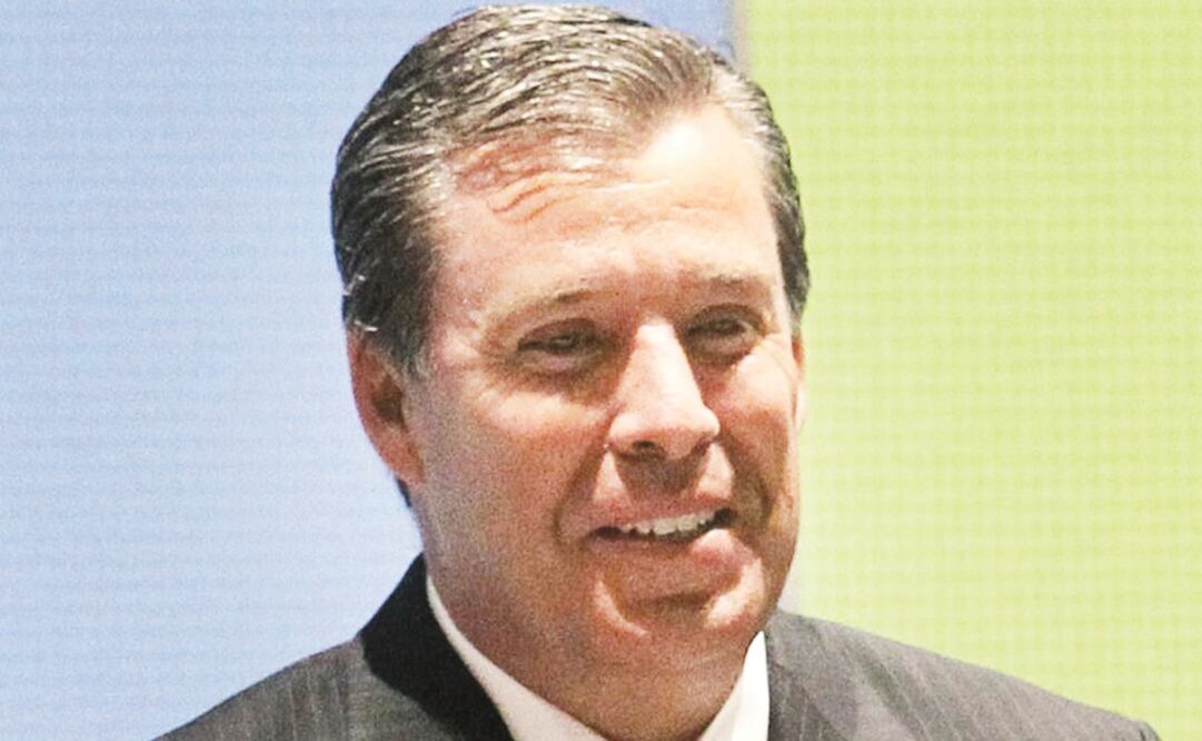 Góber de Guanajuato le saca jugo a aeronave oficial