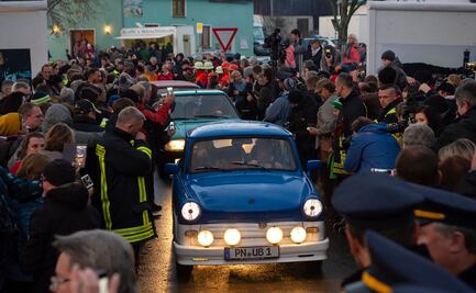 Alemanes conmemoran caída del Muro de Berlín con desfile internacional