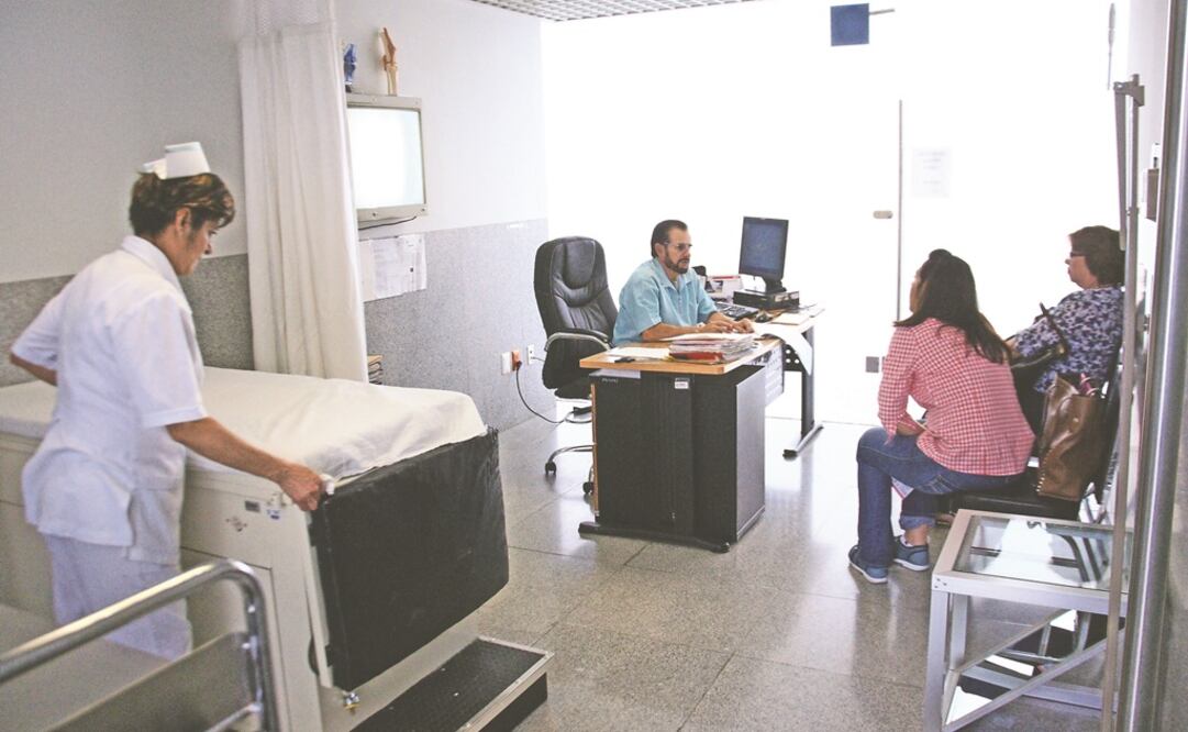 De acuerdo con el reporte de finanzas públicas, de enero a septiembre de 2018 el gobierno federal pagó 2 mil 800 mdp por concepto de gastos médicos mayores. Foto: ARCHIVO EL UNIVERSAL