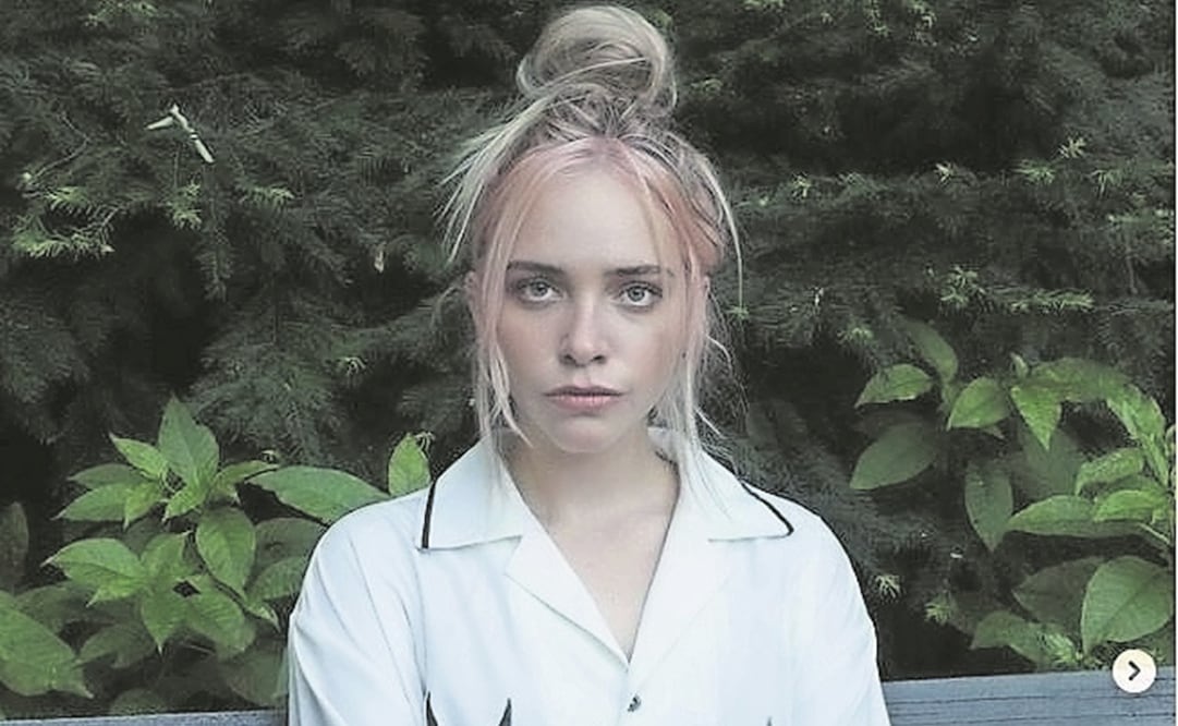 Para obtener el certificado de defunción de su madre Minnie actuó la forma en cómo cayó de un balcón. Foto: Instagram