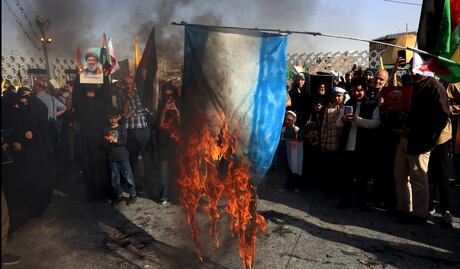 Conflicto entre Israel e Irán: nuevo líder de la Guardia Revolucionaria iraní promete abrir "las puertas del infierno"