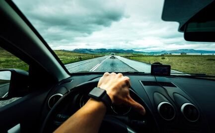 Este es el tip viral para usar el parasol de tu coche de forma correcta