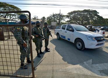 Ecuador despliega más de 3 mil militares y policías para "garantizar seguridad" en cárceles