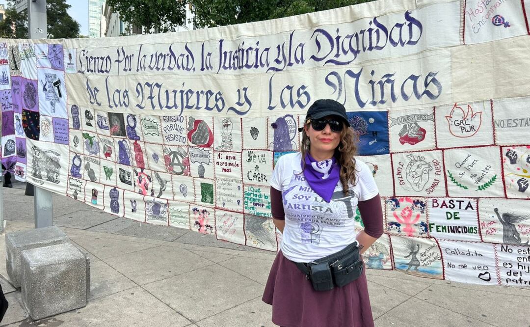 Meztli se manifiesta contra la violencia hacia las mujeres en la marcha del 25N en CDMX (25/11/2025). Foto: EL UNIVERSAL