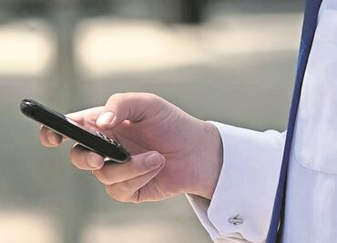 AMLO propone usar app para elegir a nuevo dirigente petrolero