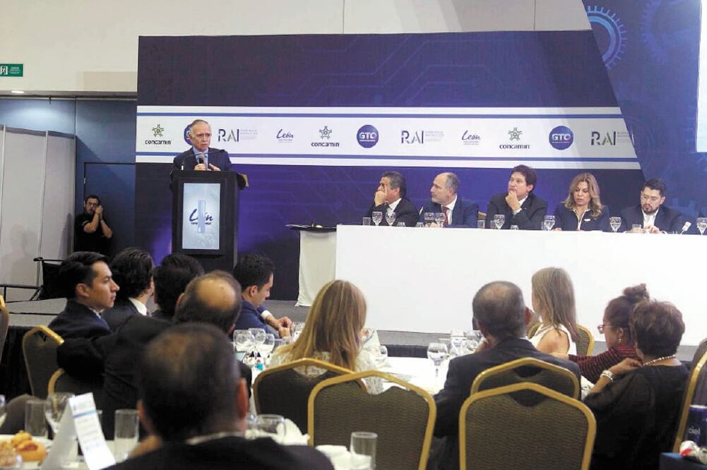 Alfonso Romo, jefe de la Oficina de la Presidencia, durante la clausura de la Reunión Anual de Industriales organizada por la Concamin. Foto: ESPECIAL