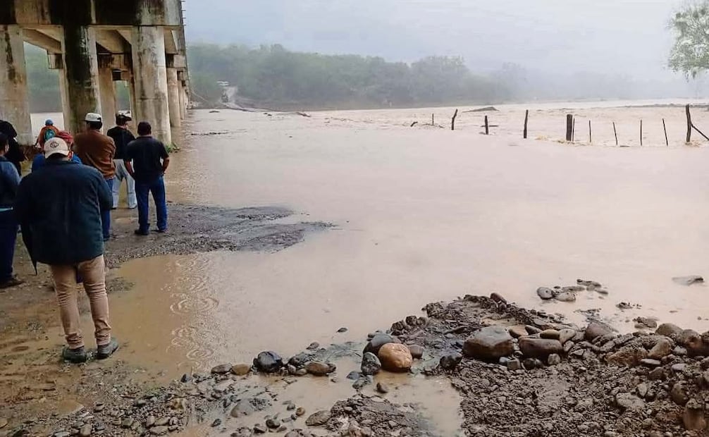La noche del 9 de octubre cayeron 750 milímetros de agua, la lluvia más fuerte en la entidad en 100 años, que provocó el desborde de ríos, deslaves y destrucción. Foto: Especial
