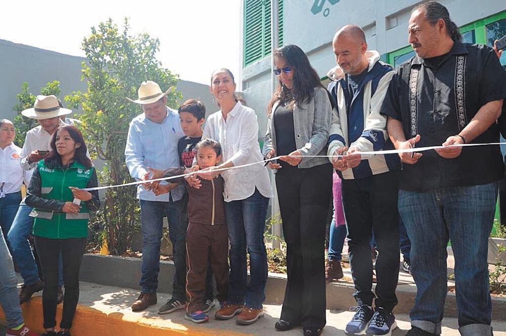 La jefa de Gobierno, Claudia Sheinbaum, inauguró dos PILARES en Milpa Alta: el de San Bartolomé Xicomulco y el de San Pedro Atocpan. Foto: CORTESÍA