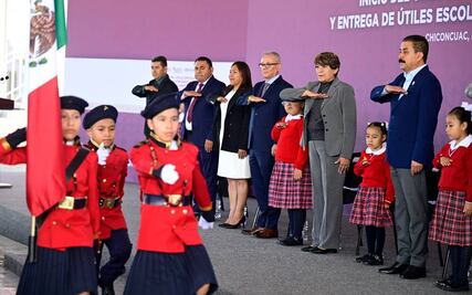 Defina Gómez inicia ciclo escolar 2024-2025 con entrega de Libros de Texto Gratuitos y Útiles Escolares para el Bienestar