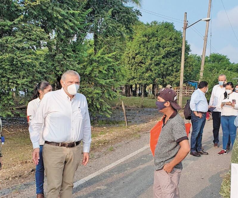 El gobernador informó que el número de damnificados se redujo a 150 mil y el nivel de los ríos comenzó a descender. Foto: LEOBARDO PÉREZ. EL UNIVERSAL