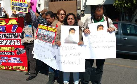 Periodistas protestan por asesinato de fotógrafo en Tezoyuca 