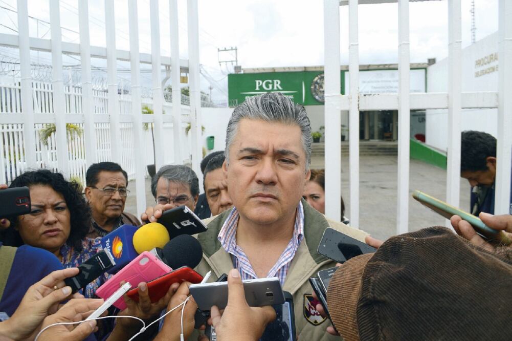 Empresarios y mandos del Ejército se reunieron ayer con el alcalde de Chilpancingo, Marco Antonio Leyva Mena (ARCHIVO EL UNIVERSAL)