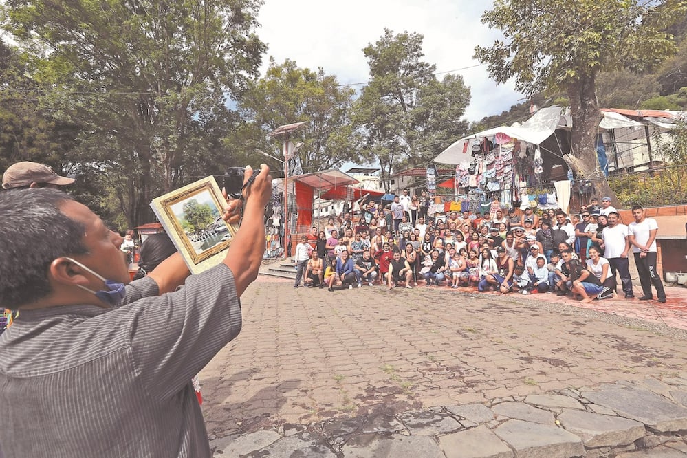 La emergencia sanitaria no impidió que cientos de  personas llegaran en peregrinación para pagar su manda al Cristo Negro y a la Guadalupana. Fotos: JORGE ALVARADO. EL UNIVERSAL