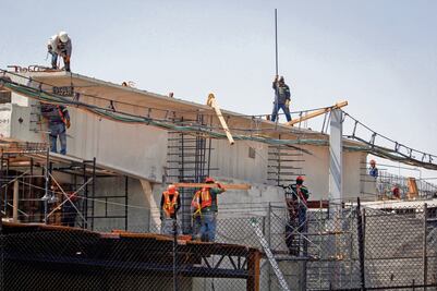 Aceleran trabajos para reabrir tramo elevado de la Línea 9 del Metro