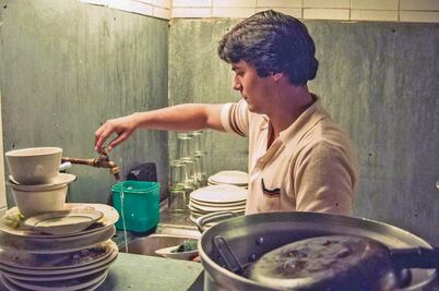 Serie de 'El Divo de Juárez' en Azteca gana a Televisa