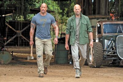 Hobbs &amp; Shaw acelera y derriba a "El rey león" 