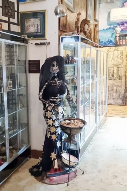 En la galería no podía faltar la catrina de temporada de muertos. Foto: Mario Trillo/Cortesía.